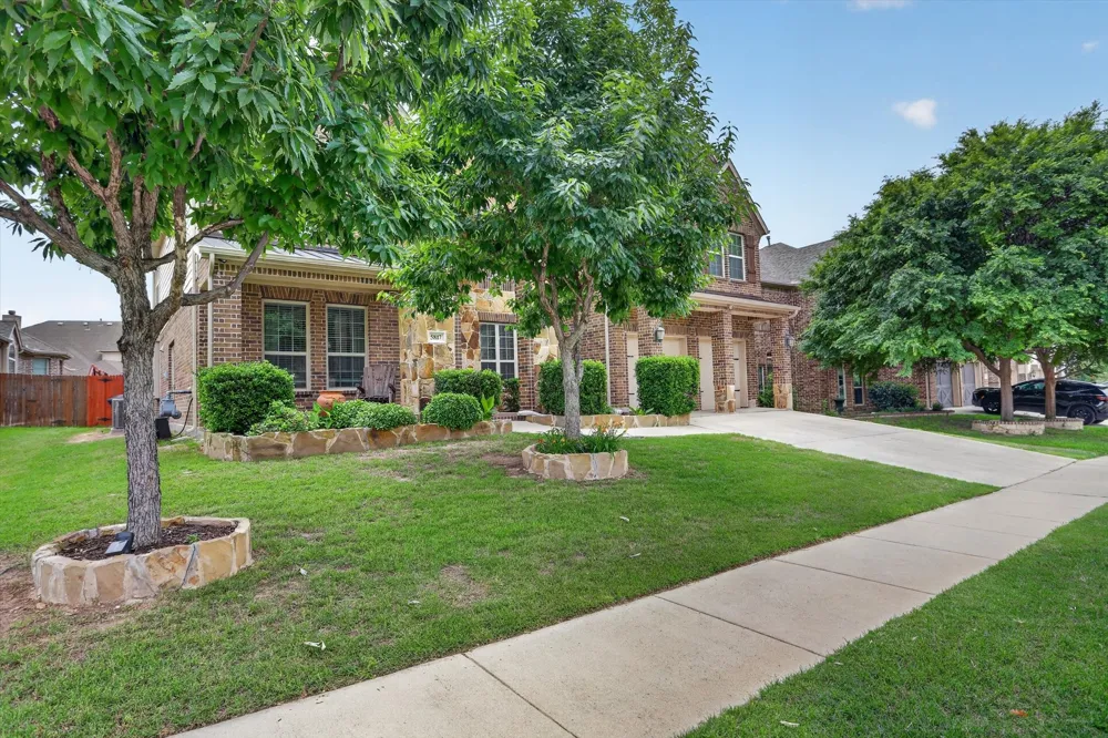 5817 Pine Flat Court Fort Worth, TX 76179