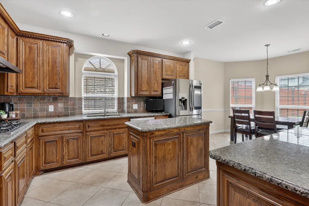 5817 Pine Flat Court Fort Worth, TX 76179