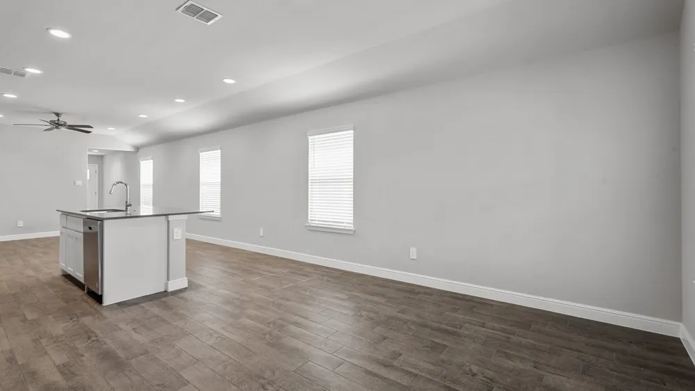 154 DAVIS LANE Newark, TX 76071