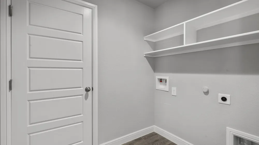 154 DAVIS LANE Newark, TX 76071