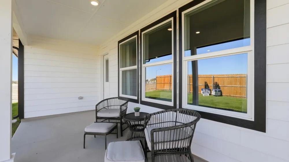 125 TUMBLEWEED DRIVE Newark, TX 76071