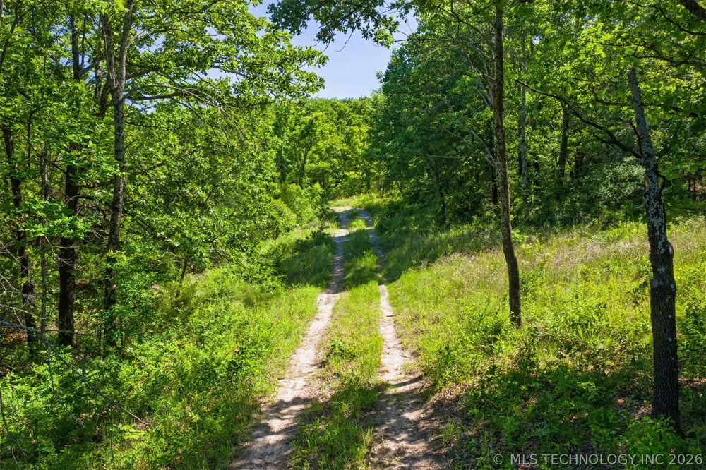 5295 Adams Road Mounds, OK 74047