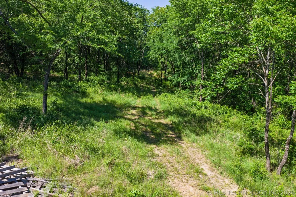 5295 Adams Road Mounds, OK 74047