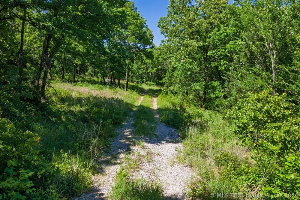 5295 Adams Road Mounds, OK 74047
