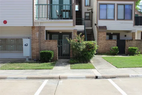 2300 Bamboo Drive #N114