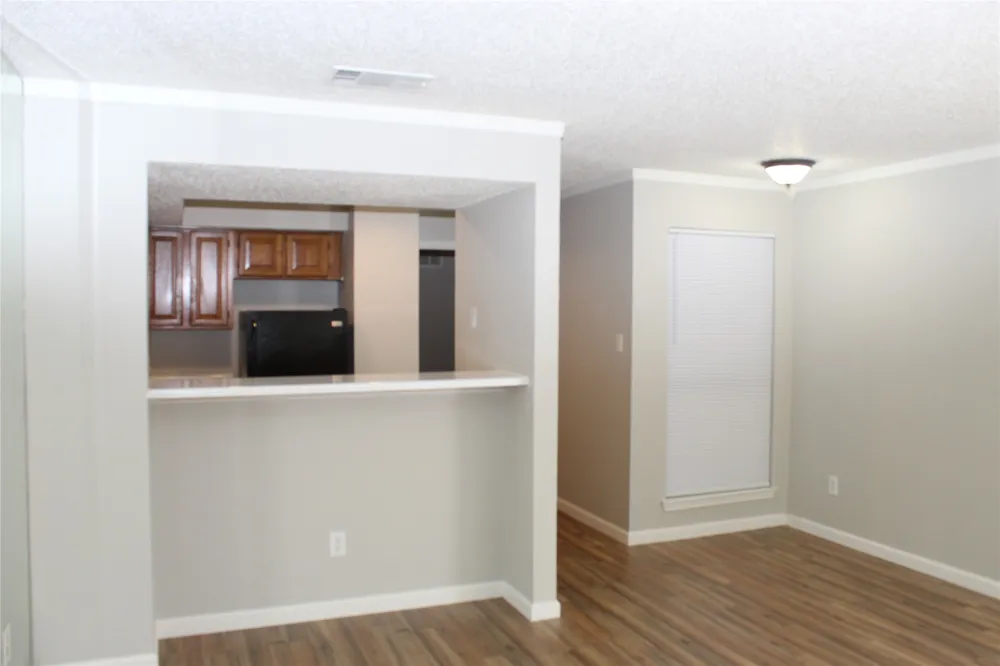 2300 Bamboo Drive #N114 Arlington, TX 76006