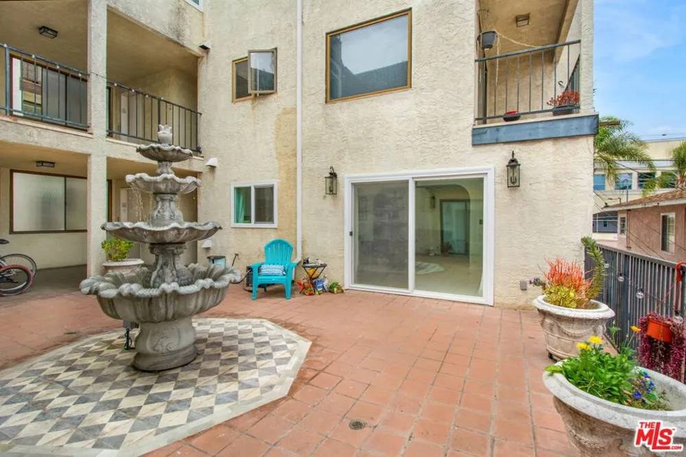 1440 W 9th Street #2 San Pedro, CA 90732