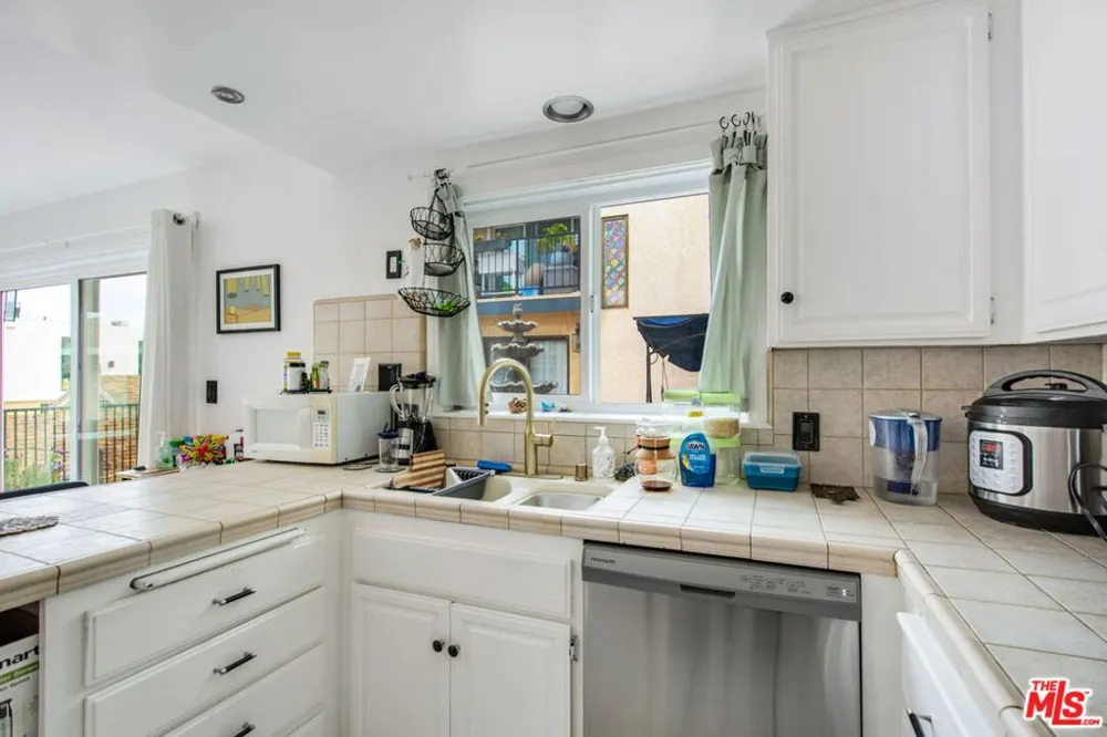1440 W 9th Street #2 San Pedro, CA 90732