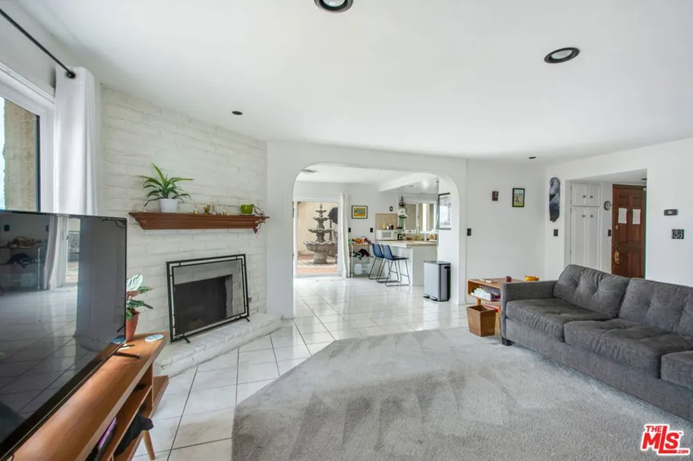 1440 W 9th Street #2 San Pedro, CA 90732