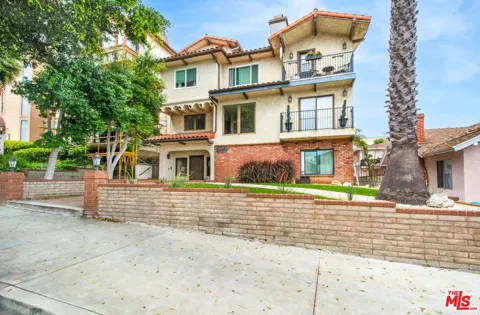 1440 W 9th Street #2