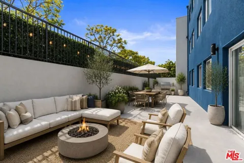 16100 W Sunset Boulevard #109