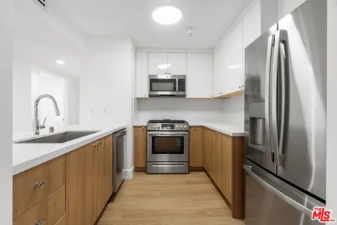 16100 W Sunset Boulevard #201