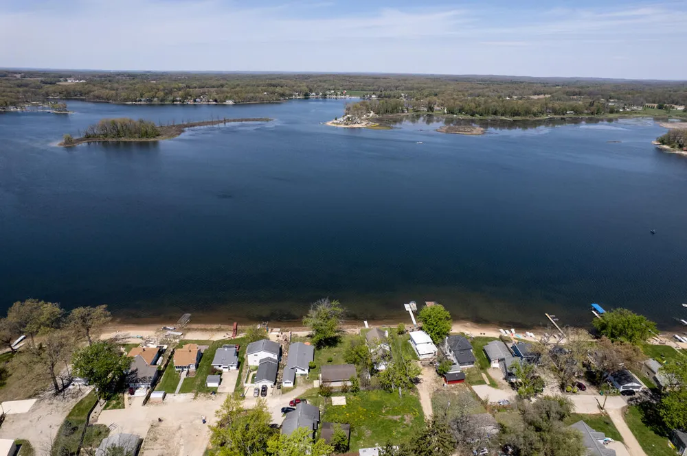 11334 E Shore Drive Barry Township, MI 49046