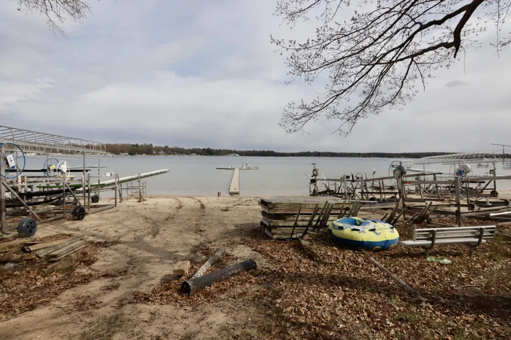 7312 W Echo Lake Drive Lake Township, MI 49304