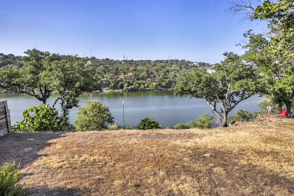 2800 Circle Drive Marble Falls, TX 78654