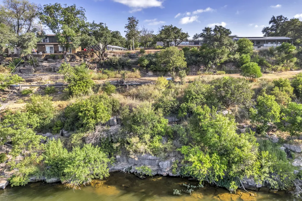 2800 Circle Drive Marble Falls, TX 78654
