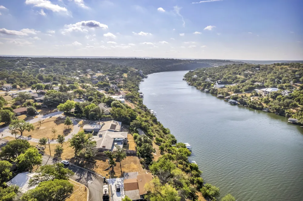 2800 Circle Drive Marble Falls, TX 78654