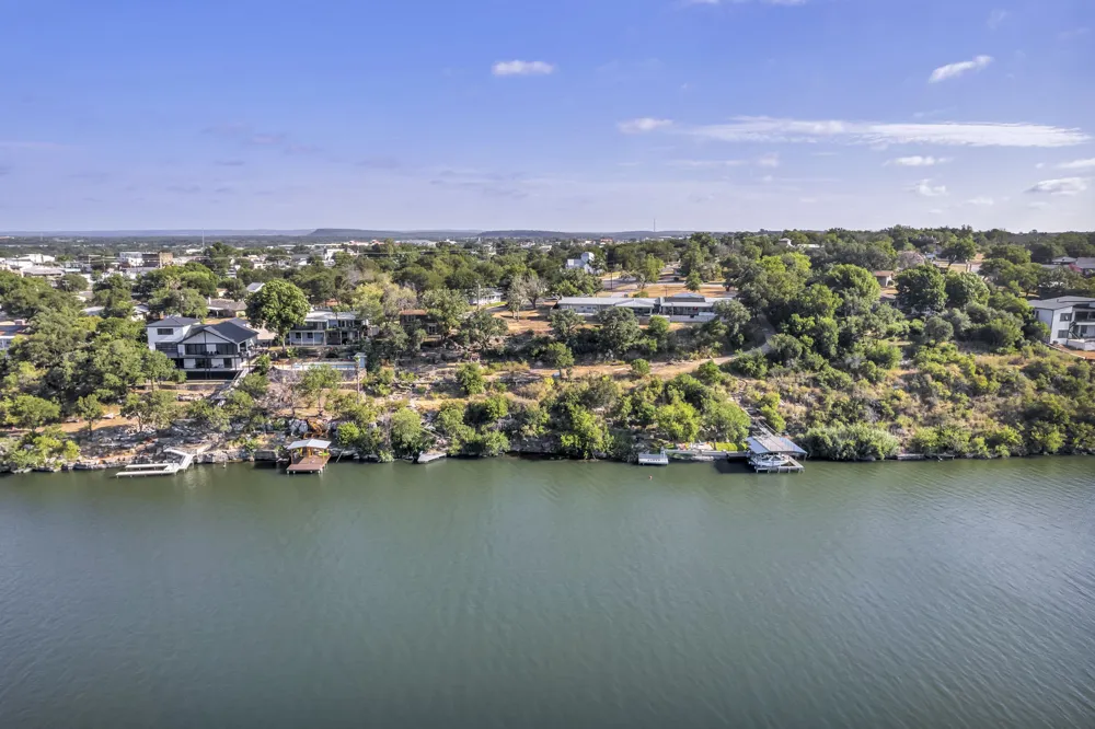 2800 Circle Drive Marble Falls, TX 78654