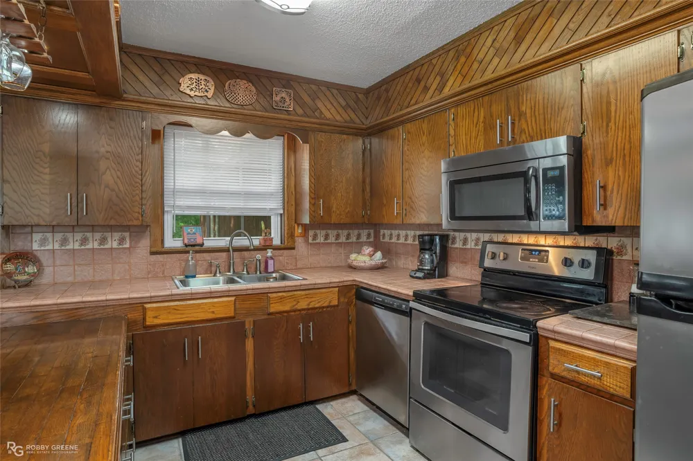 664 Featherston Road Homer, LA 71040