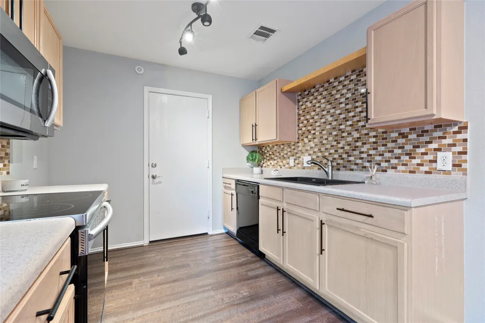 8609 Claude Court Austin, TX 78747