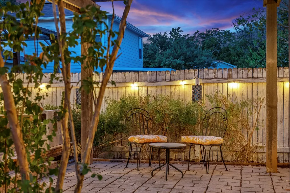 8609 Claude Court Austin, TX 78747