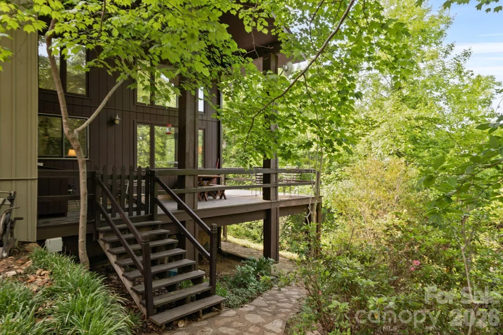 415 Reel Hollow Road Marion, NC 28752