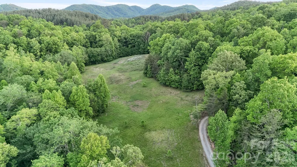 415 Reel Hollow Road Marion, NC 28752