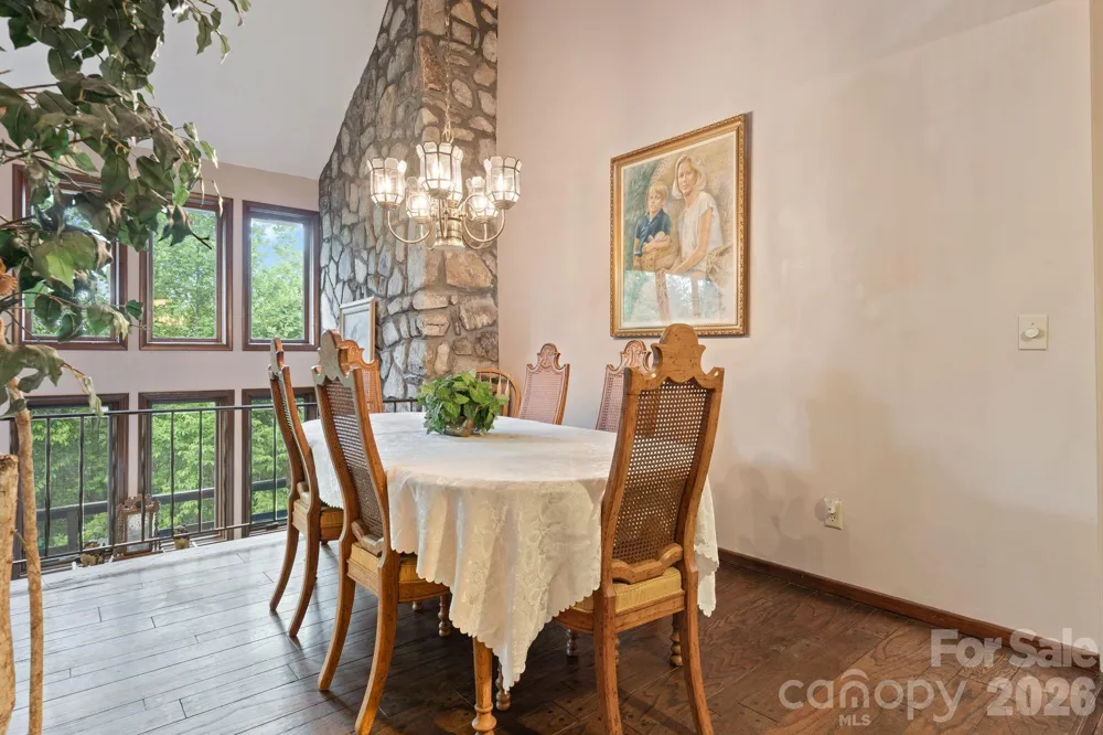 415 Reel Hollow Road Marion, NC 28752