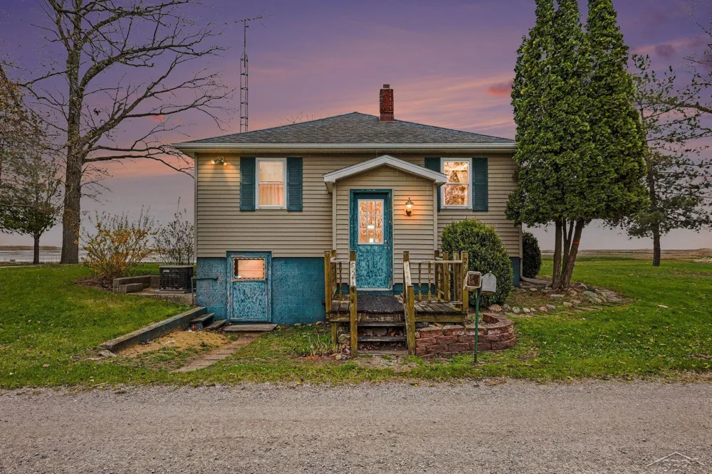 2788 Saginaw Bay Shore Drive Fraser Township, MI 48650