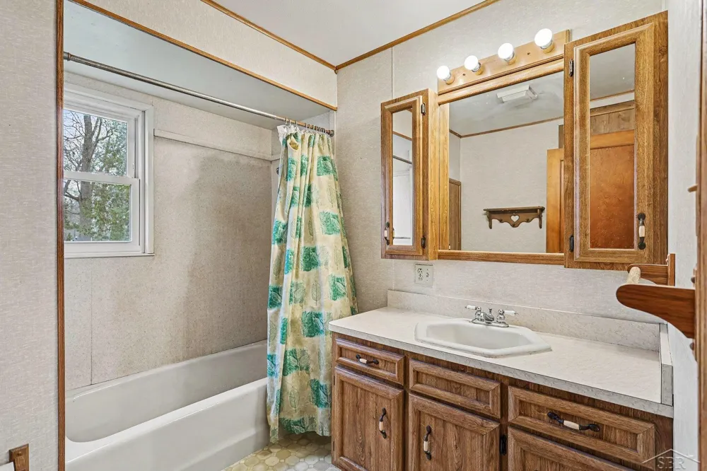 2788 Saginaw Bay Shore Drive Fraser Township, MI 48650