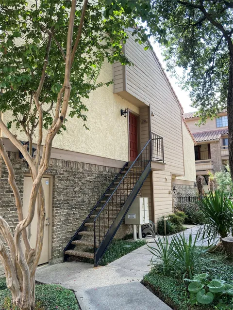 7640 W Greenway Boulevard #2D