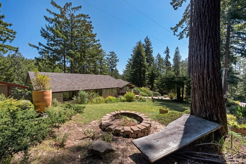 21995 Ansel Court Jenner, CA 95450
