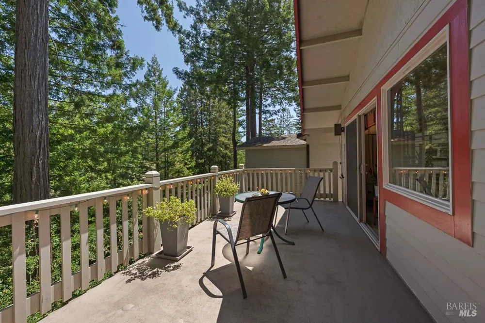 21995 Ansel Court Jenner, CA 95450