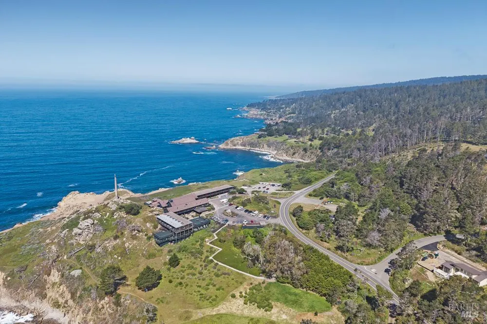 21995 Ansel Court Jenner, CA 95450