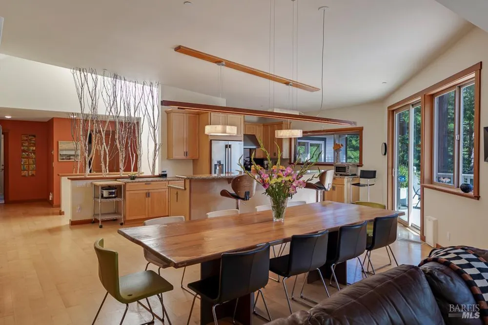 21995 Ansel Court Jenner, CA 95450