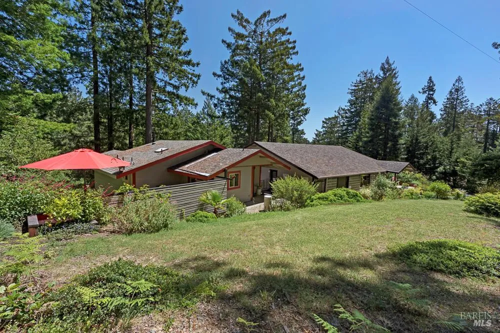 21995 Ansel Court Jenner, CA 95450