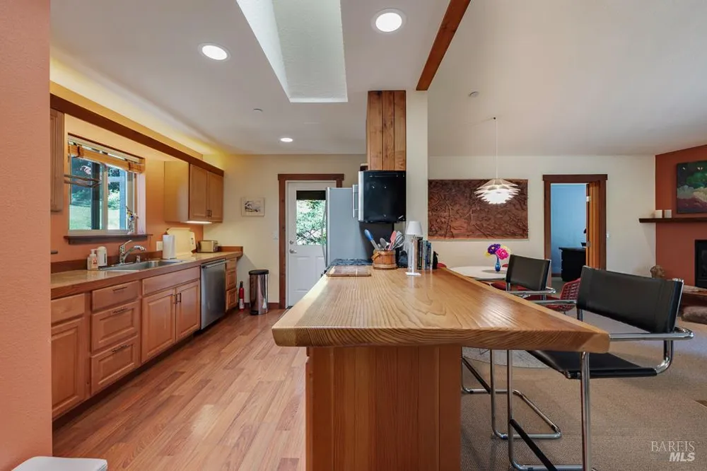 21995 Ansel Court Jenner, CA 95450