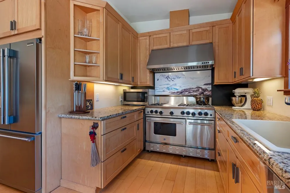 21995 Ansel Court Jenner, CA 95450