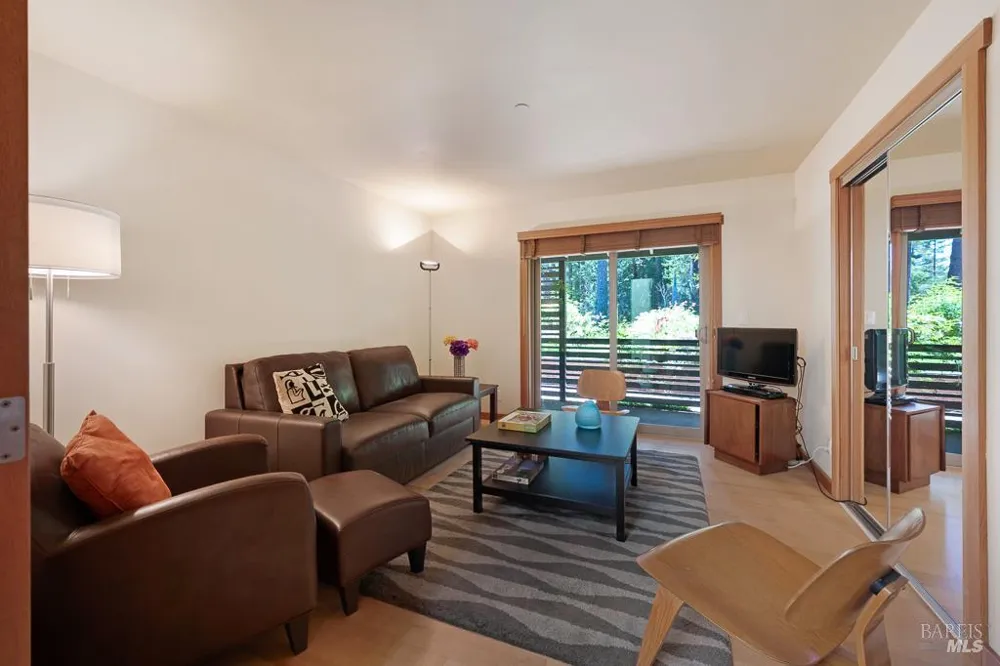 21995 Ansel Court Jenner, CA 95450