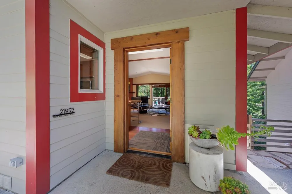 21995 Ansel Court Jenner, CA 95450