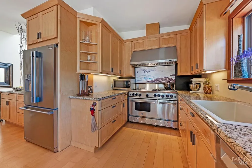 21995 Ansel Court Jenner, CA 95450