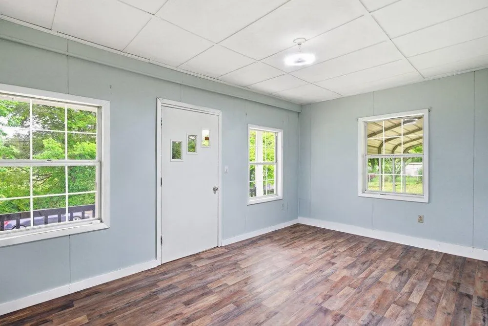 5780 Toestring Valley Road Spring City, TN 37381