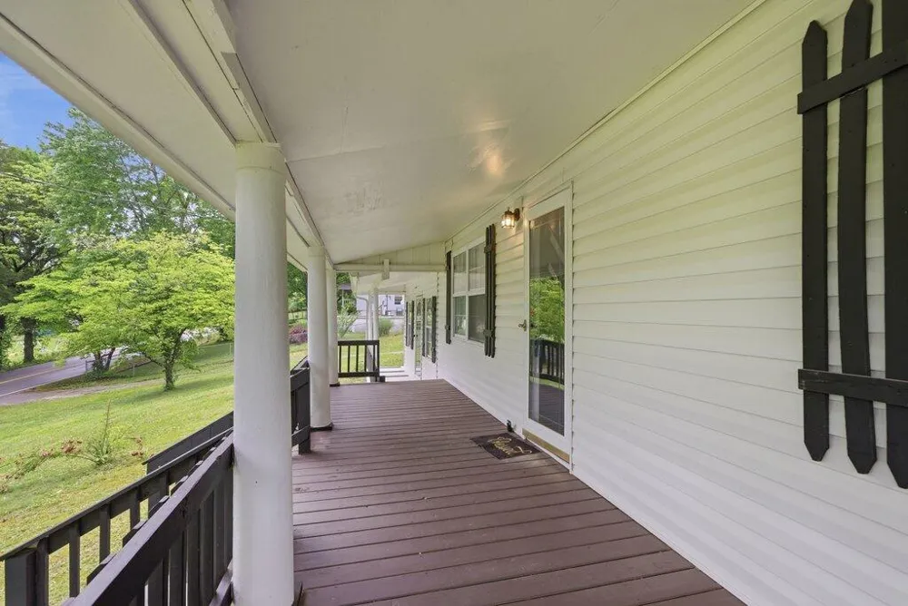 5780 Toestring Valley Road Spring City, TN 37381