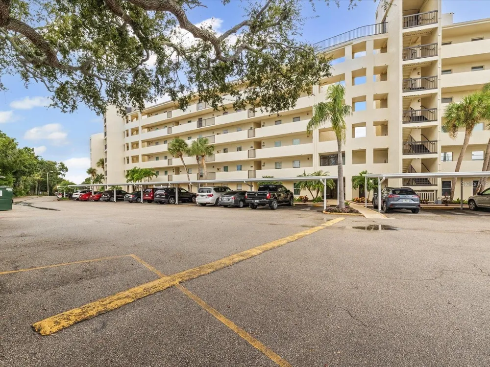 225 COUNTRY CLUB DRIVE #1604 Largo, FL 33771