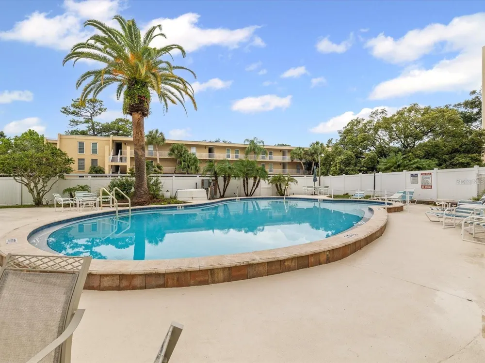 225 COUNTRY CLUB DRIVE #1604 Largo, FL 33771