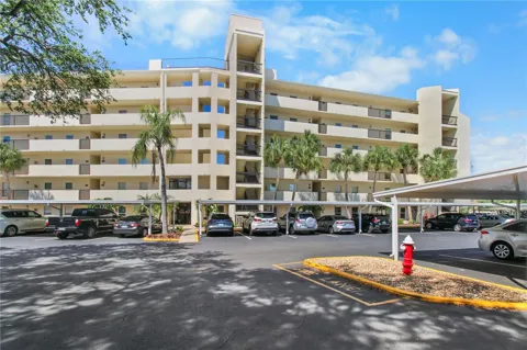 225 COUNTRY CLUB DRIVE #1604