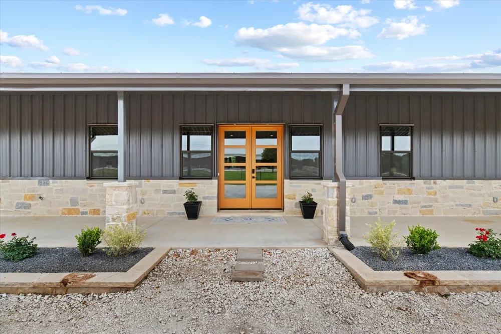 10701 Osburn Road Pilot Point, TX 76258