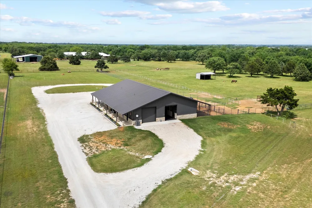10701 Osburn Road Pilot Point, TX 76258