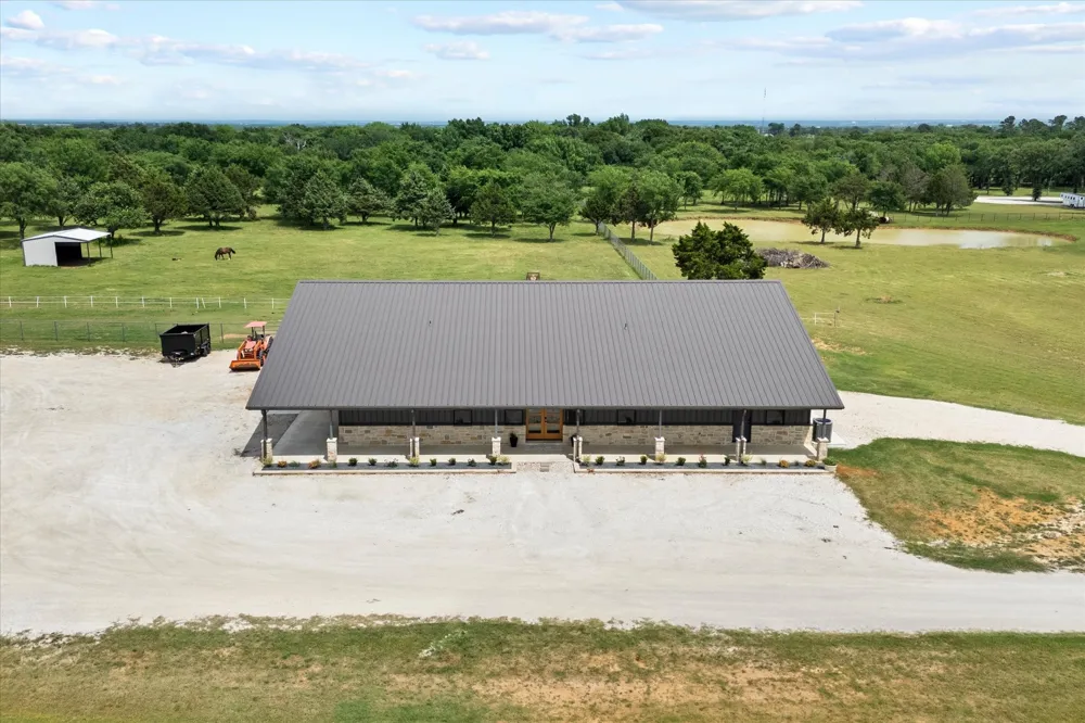 10701 Osburn Road Pilot Point, TX 76258