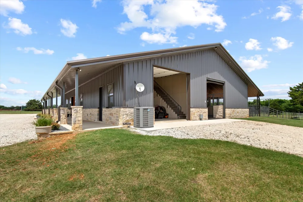 10701 Osburn Road Pilot Point, TX 76258
